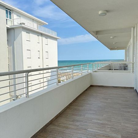 Residence Faro - Walterigato Apartments Solo Per Famiglie 리도 디 예솔로 외부 사진