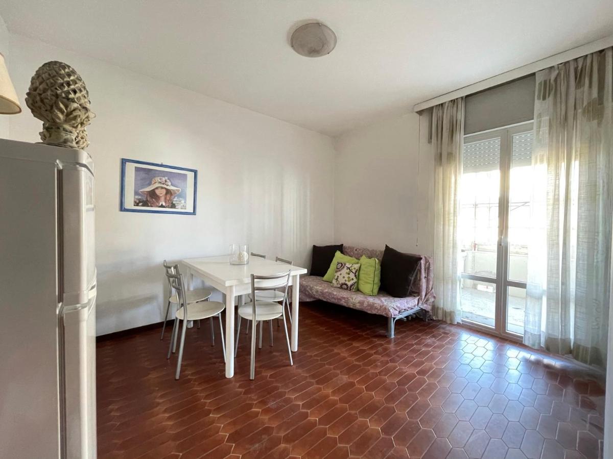 Residence Faro - Walterigato Apartments Solo Per Famiglie 리도 디 예솔로 외부 사진