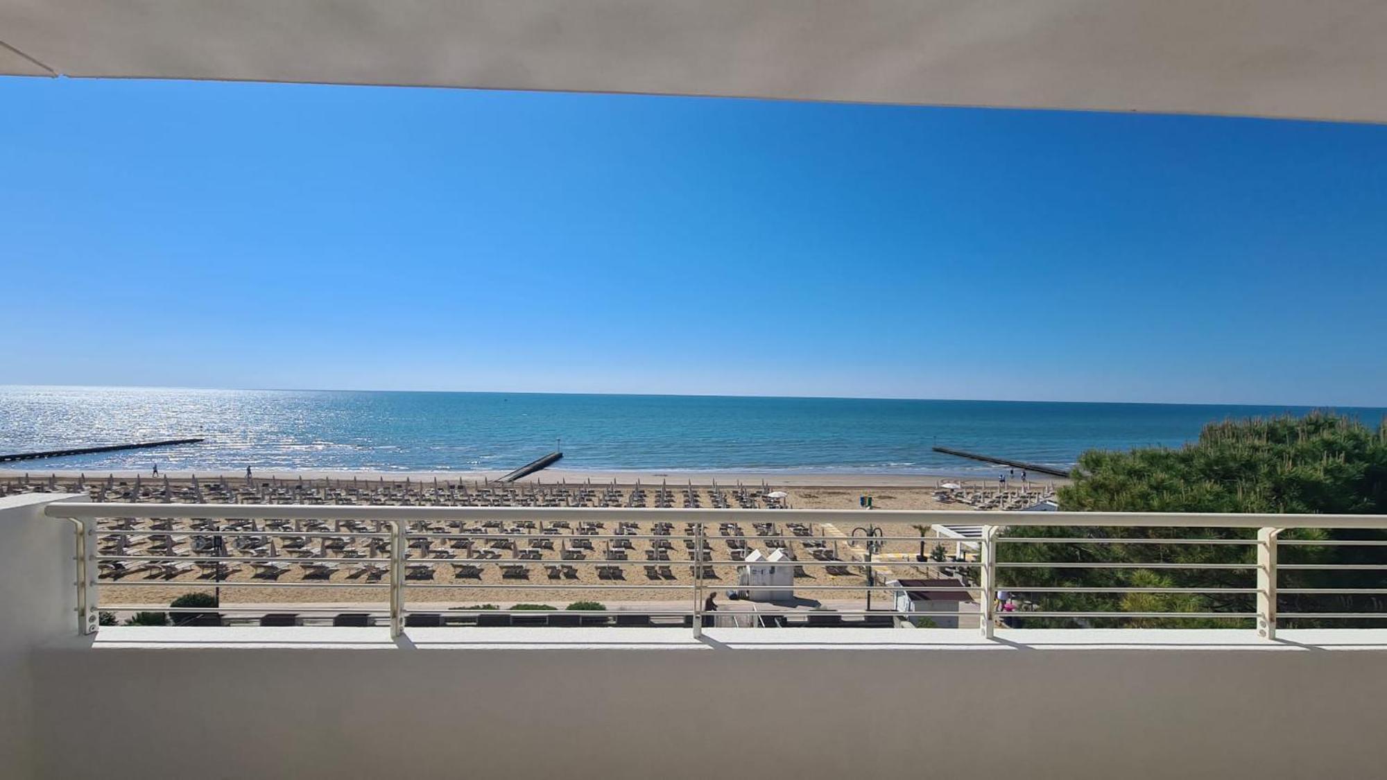 Residence Faro - Walterigato Apartments Solo Per Famiglie 리도 디 예솔로 외부 사진